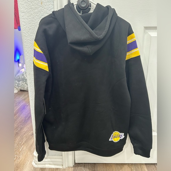 NEW Laker’s men’s hoodie, black/purple/yellow, size large - Picture 2 of 2